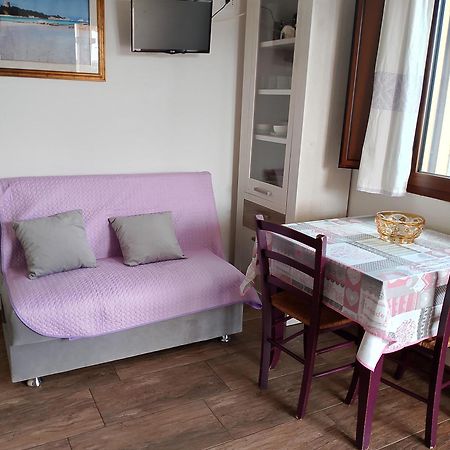 Agriturismo Gli Olivastri -Appartamento Bel Vedere Con Piscina ,Solarium E Vista Mare,Climatizzatore ,Wifi Aglientu Exteriör bild